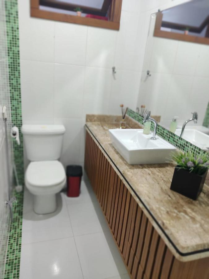 Linda Casa Com Piscina Em Interlagos Vila Velha Es 빌라 외부 사진