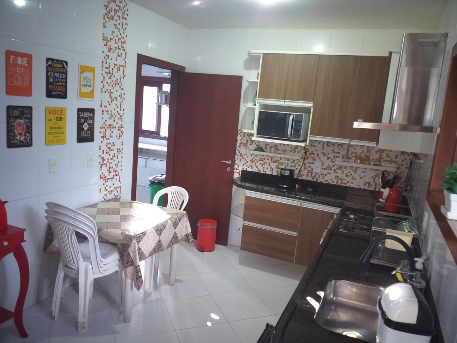 Linda Casa Com Piscina Em Interlagos Vila Velha Es 빌라 외부 사진